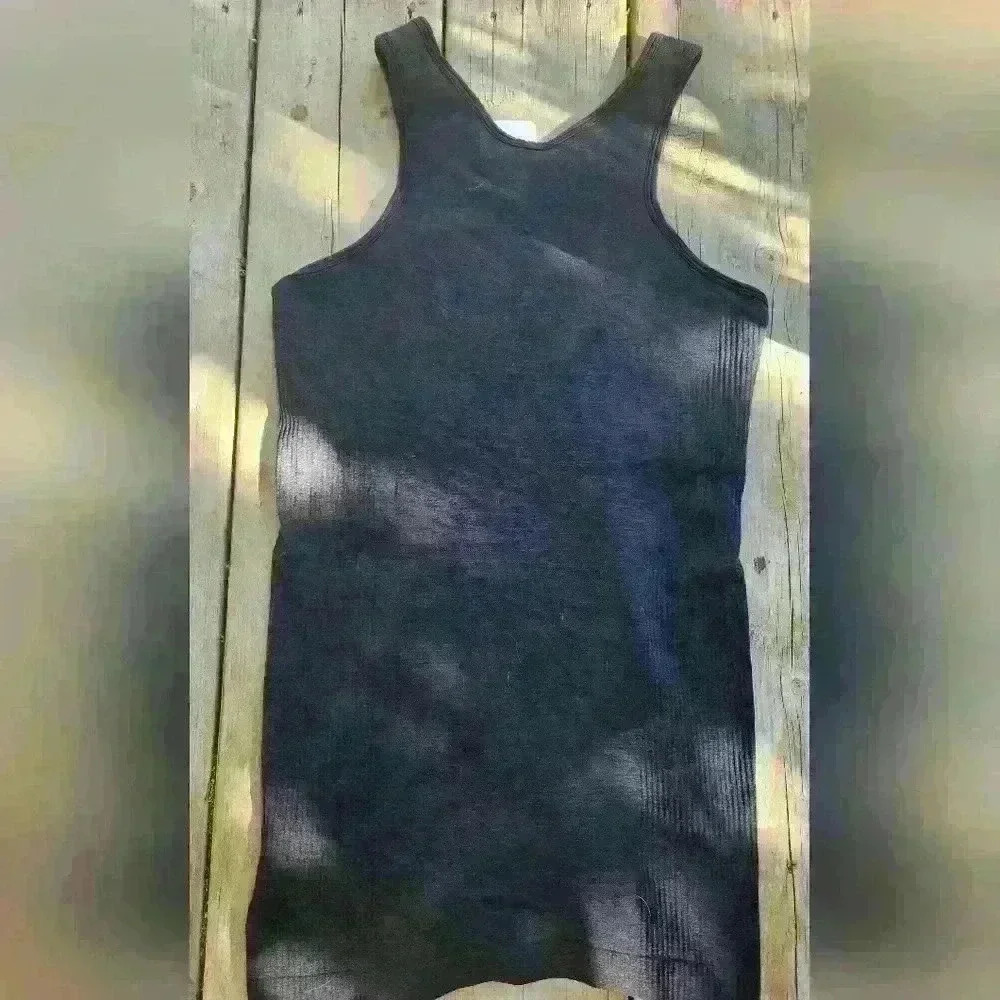 COPY - LULULEMON RACERBACK TANK  TOP - Picture 2 of 6
